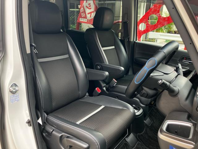ステップワゴンスパーダ ｅ：ＨＥＶスパーダ　Ｇ・ＥＸ　ホンダセンシング　ＷＯＲＫ　ＬＡＮＶＥＣ　ＬＳ１０　１８インチアルミホイール　ＴＥＩＮ車高調　車中泊用ベッドキット　ワンオーナー　禁煙車　走行中テレビ視聴可　スペアキー（13枚目）