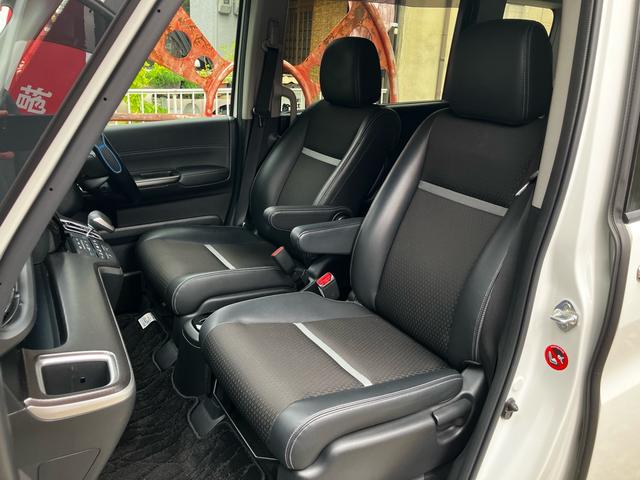 ステップワゴンスパーダ ｅ：ＨＥＶスパーダ　Ｇ・ＥＸ　ホンダセンシング　ＷＯＲＫ　ＬＡＮＶＥＣ　ＬＳ１０　１８インチアルミホイール　ＴＥＩＮ車高調　車中泊用ベッドキット　ワンオーナー　禁煙車　走行中テレビ視聴可　スペアキー（15枚目）