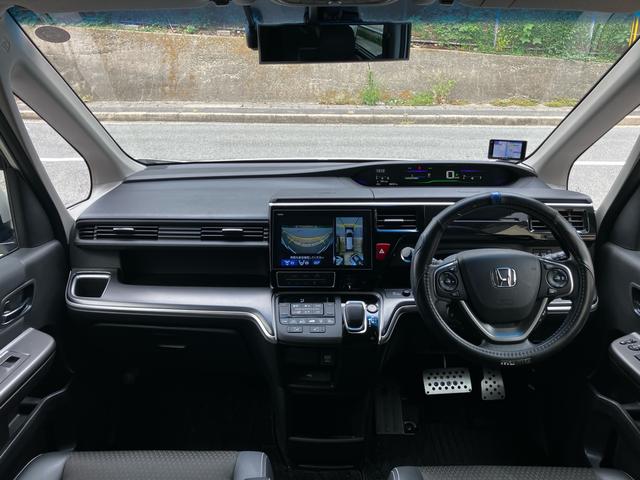 ステップワゴンスパーダ ｅ：ＨＥＶスパーダ　Ｇ・ＥＸ　ホンダセンシング　ＷＯＲＫ　ＬＡＮＶＥＣ　ＬＳ１０　１８インチアルミホイール　ＴＥＩＮ車高調　車中泊用ベッドキット　ワンオーナー　禁煙車　走行中テレビ視聴可　スペアキー（16枚目）