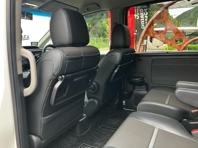 ステップワゴンスパーダ ｅ：ＨＥＶスパーダ　Ｇ・ＥＸ　ホンダセンシング　ＷＯＲＫ　ＬＡＮＶＥＣ　ＬＳ１０　１８インチアルミホイール　ＴＥＩＮ車高調　車中泊用ベッドキット　ワンオーナー　禁煙車　走行中テレビ視聴可　スペアキー（35枚目）