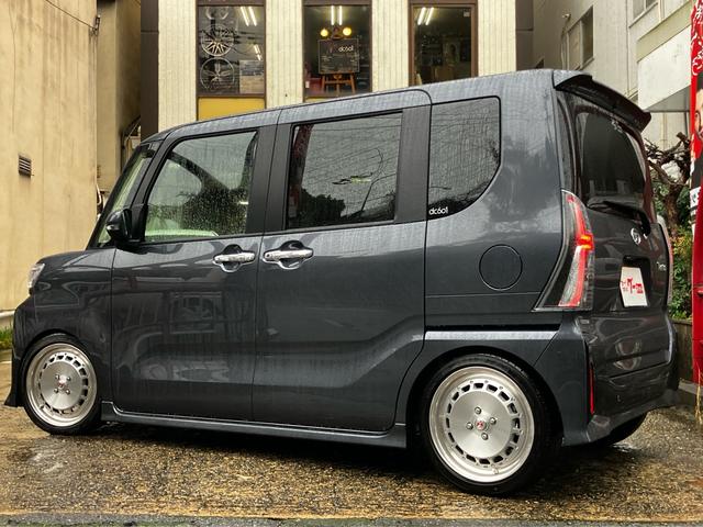 タント カスタムＲＳリミテッド　マイナーチェンジ後　当店展示車　メーカー保証継承　クリムソンＤＰＣＵＰ１６インチアルミホイール　ローダウン　スマートアシスト　レーダークルーズコントロール　純正ナビ　フルセグ　バックカメラ　ＥＴＣ（6枚目）