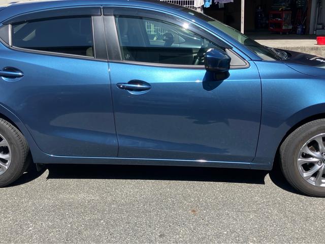 ＭＡＺＤＡ２ １５Ｓ　サンリットシトラス　セーフティクルーズパッケージ　ナビＴＶフルセグ　Ｂｌｕｅｔｏｏｔｈ接続可　バックカメラ　全周囲モニター　前後ドラレコ　ＥＴＣ　レーダークルーズ　シートヒーター　スマートキー　専用キーシェル（4枚目）