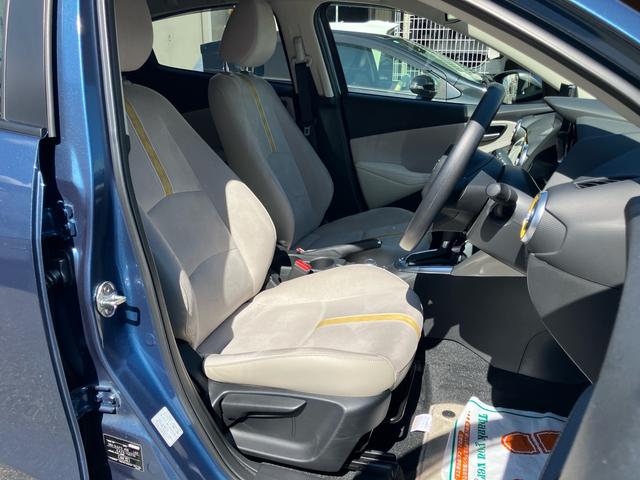 ＭＡＺＤＡ２ １５Ｓ　サンリットシトラス　セーフティクルーズパッケージ　ナビＴＶフルセグ　Ｂｌｕｅｔｏｏｔｈ接続可　バックカメラ　全周囲モニター　前後ドラレコ　ＥＴＣ　レーダークルーズ　シートヒーター　スマートキー　専用キーシェル（14枚目）