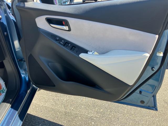 ＭＡＺＤＡ２ １５Ｓ　サンリットシトラス　セーフティクルーズパッケージ　ナビＴＶフルセグ　Ｂｌｕｅｔｏｏｔｈ接続可　バックカメラ　全周囲モニター　前後ドラレコ　ＥＴＣ　レーダークルーズ　シートヒーター　スマートキー　専用キーシェル（15枚目）