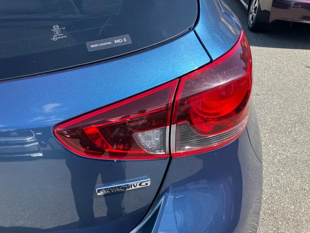 ＭＡＺＤＡ２ １５Ｓ　サンリットシトラス　セーフティクルーズパッケージ　ナビＴＶフルセグ　Ｂｌｕｅｔｏｏｔｈ接続可　バックカメラ　全周囲モニター　前後ドラレコ　ＥＴＣ　レーダークルーズ　シートヒーター　スマートキー　専用キーシェル（72枚目）