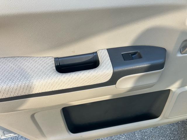 ライフ Gスマートプラス スマートキー バックカメラ CD FM・AM チルトステアリング クロームメッキ・シフトノブボタン ドアアームレスト(表側付)起毛トリコット フルオートエアコン アレルフリー高性能脱臭フィルター(40枚目)