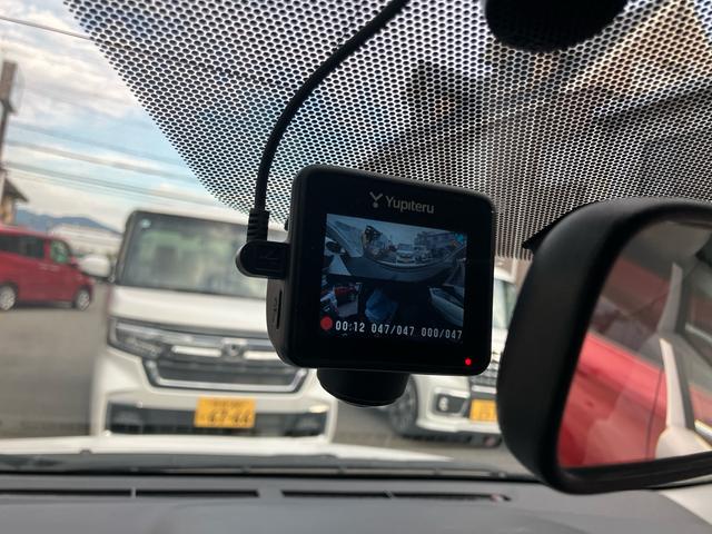 アクア Ｓ　ナビ　ＴＶフルセグ　Ｂｌｕｅｔｏｏｔｈ接続可　バックカメラ　ＥＴＣ　ドライブレコーダー　スマートキー　スペアキーあり　オートライト　アルミホイール　走行距離７．３万ｋｍ　運転席・助手席エアバッグ（28枚目）