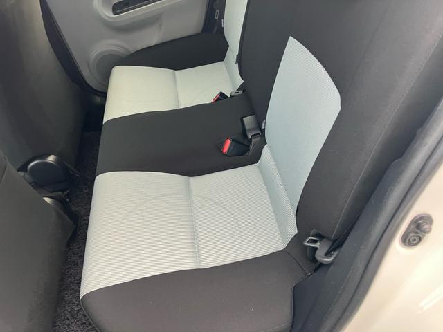 アクア Ｓ　ナビ　ＴＶフルセグ　Ｂｌｕｅｔｏｏｔｈ接続可　バックカメラ　ＥＴＣ　ドライブレコーダー　スマートキー　スペアキーあり　オートライト　アルミホイール　走行距離７．３万ｋｍ　運転席・助手席エアバッグ（47枚目）