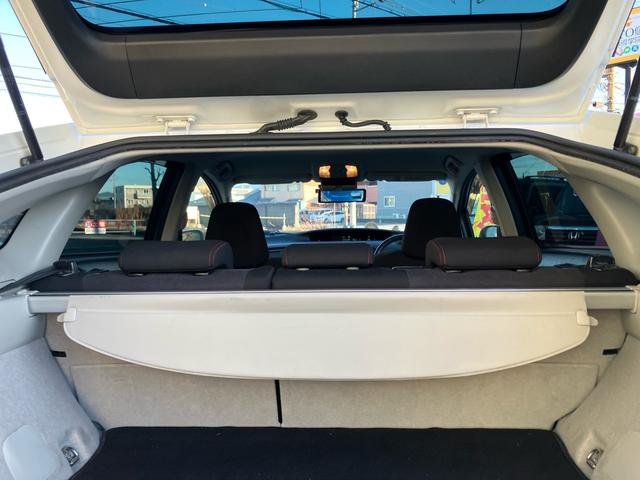 プリウス Ｓツーリングセレクション・Ｇ’ｓ　デジタルインナーミラー　前後ドラレコ　ＥＴＣ　ナビ　ＴＶ　Ｂｌｕｅｔｏｏｔｈ接続可　バックカメラ　スマートキー　スペアキーあり　プッシュスタート　ステアリングスイッチ　ヘッドライトウォッシャー（12枚目）