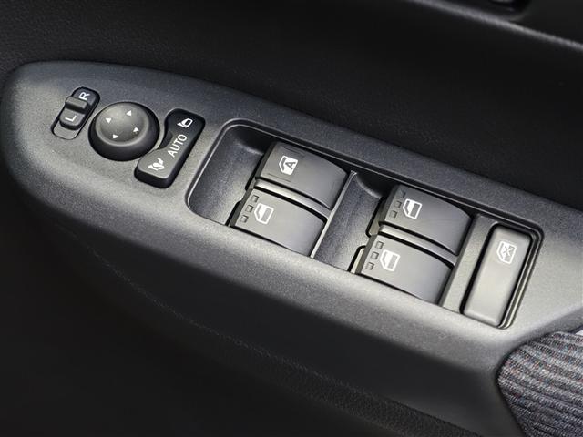 ムーヴ ＲＳ　衝突被害軽減システム　両側電動スライド　ＬＥＤヘッドランプ　ワンオーナー　アイドリングストップ（17枚目）
