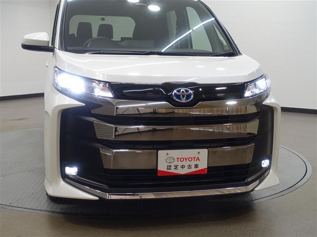 ノア ハイブリッドS-Z 4WD フルセグ メモリーナビ DVD再生 ミュージックプレイヤー接続可 バックカメラ 衝突被害軽減システム ETC ドラレコ 両側電動スライド LEDヘッドランプ 乗車定員7人 3列シート(31枚目)