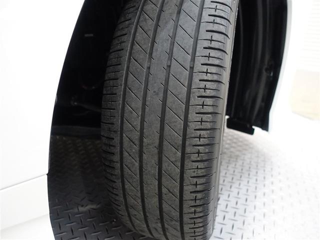 ヴォクシー ハイブリッドＳ－Ｚ　フルセグ　メモリーナビ　ＤＶＤ再生　ミュージックプレイヤー接続可　後席モニター　バックカメラ　衝突被害軽減システム　ＥＴＣ　ドラレコ　両側電動スライド　ＬＥＤヘッドランプ　乗車定員７人　３列シート（32枚目）