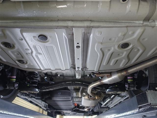 ヴォクシー ハイブリッドＳ－Ｚ　フルセグ　メモリーナビ　ＤＶＤ再生　ミュージックプレイヤー接続可　後席モニター　バックカメラ　衝突被害軽減システム　ＥＴＣ　ドラレコ　両側電動スライド　ＬＥＤヘッドランプ　乗車定員７人　３列シート（35枚目）