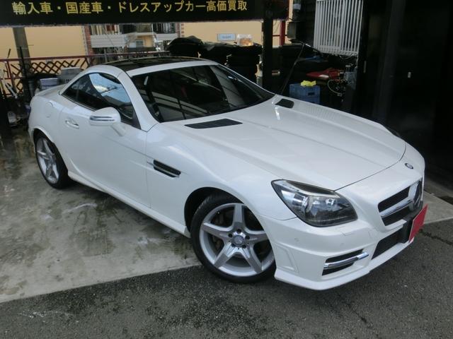 SLK SLK200 全国6ヶ月保証 1オーナー 禁煙車 AMGスポ-ツパッケージ マジックスカイルーフ キーレスゴー  黒本革 Bluetooth対応ナビ リアカメラ AMGエアロ トランクスポイラーブラスポM(6枚目)