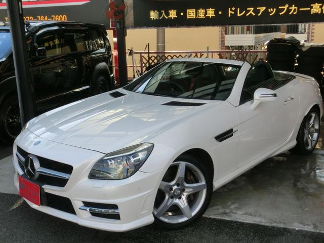 SLK SLK200 全国6ヶ月保証 1オーナー 禁煙車 AMGスポ-ツパッケージ マジックスカイルーフ キーレスゴー  黒本革 Bluetooth対応ナビ リアカメラ AMGエアロ トランクスポイラーブラスポM(10枚目)