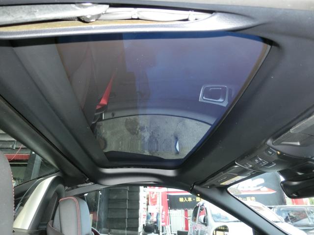 SLK SLK200 全国6ヶ月保証 1オーナー 禁煙車 AMGスポ-ツパッケージ マジックスカイルーフ キーレスゴー  黒本革 Bluetooth対応ナビ リアカメラ AMGエアロ トランクスポイラーブラスポM(21枚目)