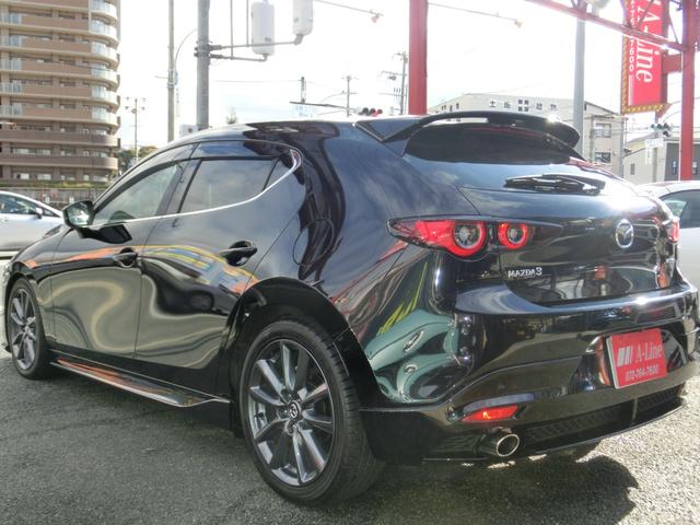 ＭＡＺＤＡ３ファストバック ２０Ｓプロアクティブ　ツーリングセレクション　全国１年保証！オートエグゼエアロ！禁煙車！Ｍ　Ｈｙｂｒｉｄ（エム　ハイブリッド）！１０．２５型純正フルセグナビ！　全周囲カメラ！　シートヒーター！レーダークルーズコントロール！パワーシート！（9枚目）