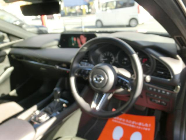 ＭＡＺＤＡ３ファストバック ２０Ｓプロアクティブ　ツーリングセレクション　全国１年保証！オートエグゼエアロ！禁煙車！Ｍ　Ｈｙｂｒｉｄ（エム　ハイブリッド）！１０．２５型純正フルセグナビ！　全周囲カメラ！　シートヒーター！レーダークルーズコントロール！パワーシート！（12枚目）
