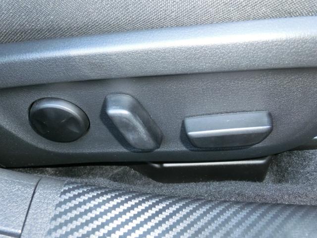 ＭＡＺＤＡ３ファストバック ２０Ｓプロアクティブ　ツーリングセレクション　全国１年保証！オートエグゼエアロ！禁煙車！Ｍ　Ｈｙｂｒｉｄ（エム　ハイブリッド）！１０．２５型純正フルセグナビ！　全周囲カメラ！　シートヒーター！レーダークルーズコントロール！パワーシート！（15枚目）