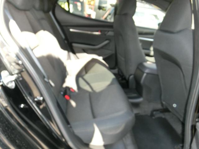 ＭＡＺＤＡ３ファストバック ２０Ｓプロアクティブ　ツーリングセレクション　全国１年保証！オートエグゼエアロ！禁煙車！Ｍ　Ｈｙｂｒｉｄ（エム　ハイブリッド）！１０．２５型純正フルセグナビ！　全周囲カメラ！　シートヒーター！レーダークルーズコントロール！パワーシート！（16枚目）
