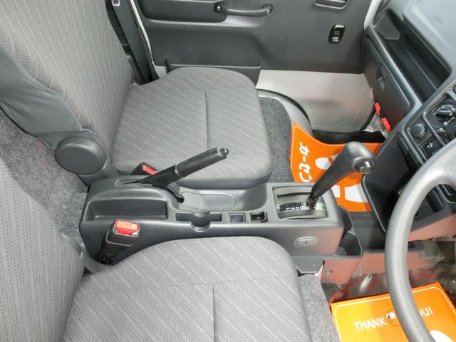 スーパーキャリイ Ｘ　全国保証令和９年１月迄　禁煙車　デュアルブレーキサポート新名神対応Ｂｌｕｅｔｏｏｔｈ対応フルセグナビ　ＥＴＣ　切り替４駆　オートマ　猪狩バンパー　ジオランダブロックタイヤ　　作業灯（12枚目）