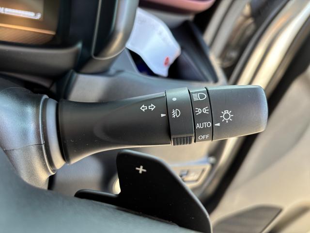 スペーシアカスタム カスタム　ＨＹＢＲＩＤ　ＸＳターボ　電動パーキング　ＬＥＤ　デュアルセンサーブレーキＩＩ｜後席両側ワンアクションパワースライド｜ＬＥＤヘッドランプ｜電動パーキングブレーキ｜マルチユースフラップ｜スリムサーキュレーター｜シートヒーター｜（42枚目）