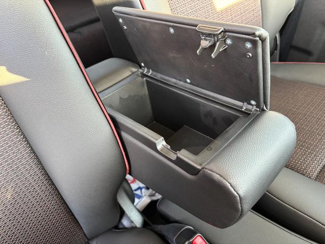 スペーシアカスタム カスタム　ＨＹＢＲＩＤ　ＸＳターボ　電動パーキング　ＬＥＤ　デュアルセンサーブレーキＩＩ｜後席両側ワンアクションパワースライド｜ＬＥＤヘッドランプ｜電動パーキングブレーキ｜マルチユースフラップ｜スリムサーキュレーター｜シートヒーター｜（57枚目）