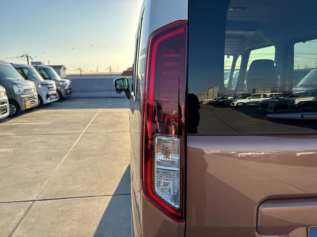 スペーシア HYBRID X 後席両側パワースライドドア 全方位ナビ デュアルセンサーブレーキII|後席両側ワンアクションパワースライド|LEDヘッドランプ|全方位モニター付メモリーナビゲーション|マルチユースフラップ|スリムサーキュレーター|(28枚目)