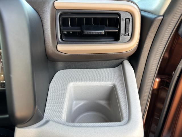 スペーシア HYBRID X 後席両側パワースライドドア 全方位ナビ デュアルセンサーブレーキII|後席両側ワンアクションパワースライド|LEDヘッドランプ|全方位モニター付メモリーナビゲーション|マルチユースフラップ|スリムサーキュレーター|(43枚目)