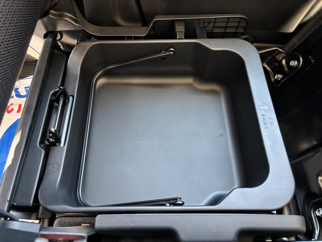 スペーシアカスタム カスタム HYBRID XSターボ ステアリングヒーター デュアルセンサーブレーキII|後席両側ワンアクションパワースライド|LEDヘッドランプ|電動パーキングブレーキ|マルチユースフラップ|スリムサーキュレーター|シートヒーター|(37枚目)