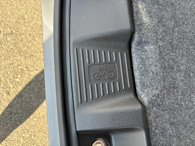 スペーシアカスタム カスタム HYBRID XSターボ ステアリングヒーター デュアルセンサーブレーキII|後席両側ワンアクションパワースライド|LEDヘッドランプ|電動パーキングブレーキ|マルチユースフラップ|スリムサーキュレーター|シートヒーター|(64枚目)