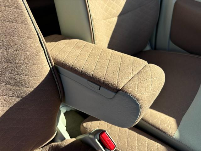 アルトラパン Ｘ　５型　ＬＥＤヘッドランプ　全方位モニター付オーディオレス　デュアルカメラブレーキ｜後退時ブレーキサポート｜ＬＥＤヘッドランプ｜フルオートエアコン｜運転席シートヒーター｜ＵＳＢ電源ソケット｜リモート格納式ドアミラー｜（35枚目）