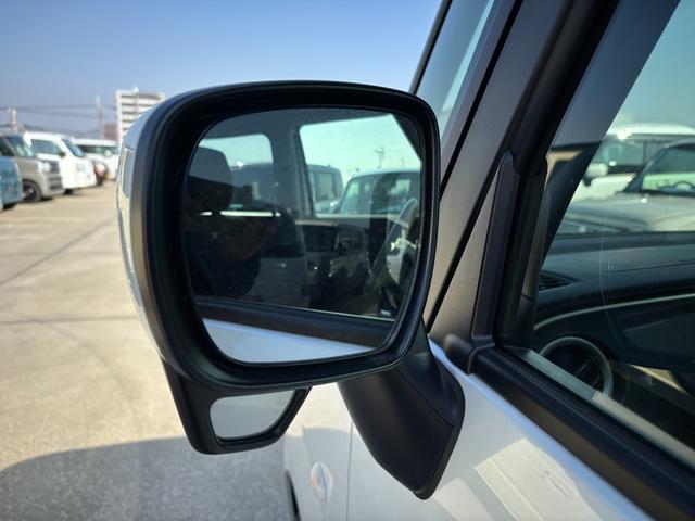 ワゴンＲスマイル ＨＹＢＲＩＤ　Ｓ　３型　後席左側パワースライド　ＬＥＤライト　デュアルセンサーブレーキＩＩ｜後退時ブレーキサポート｜後席左側ワンアクションパワースライド｜ＬＥＤヘッドランプ｜リモート格納式ドアミラー｜全面ＵＶカット機能付ガラス｜電動パーキングブレーキ｜（33枚目）