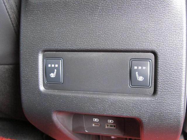 アウトランダーＰＨＥＶ Ｇ　禁煙・メーカーナビ・フルセグＴＶ・ＴＶキャンセラー・全周囲・ＢＯＳＥ・ＨＵＤ・ＢＳＭ・ドラレコ・黒革シート・パワーシート・パワーバックドア・シートヒーター・レーダークルーズ・衝突軽減・スマートキー２個（44枚目）