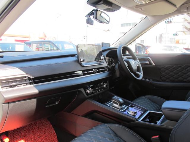 アウトランダーＰＨＥＶ Ｇ　禁煙・メーカーナビ・フルセグＴＶ・ＴＶキャンセラー・全周囲・ＢＯＳＥ・ＨＵＤ・ＢＳＭ・ドラレコ・黒革シート・パワーシート・パワーバックドア・シートヒーター・レーダークルーズ・衝突軽減・スマートキー２個（48枚目）