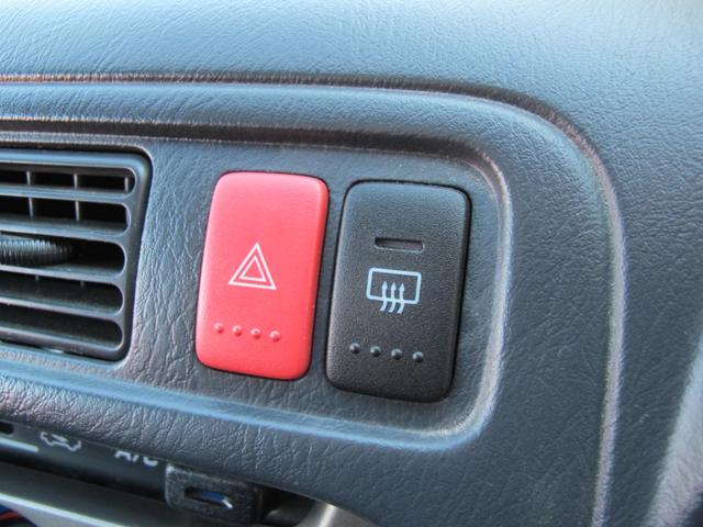 全国陸送ご納車致します。料金をわかりやすくしております。（離島・北海道・沖縄の料金はお問合せください。高額車両や特殊車両は料金が変わります。）。店舗納車の場合は無料です。