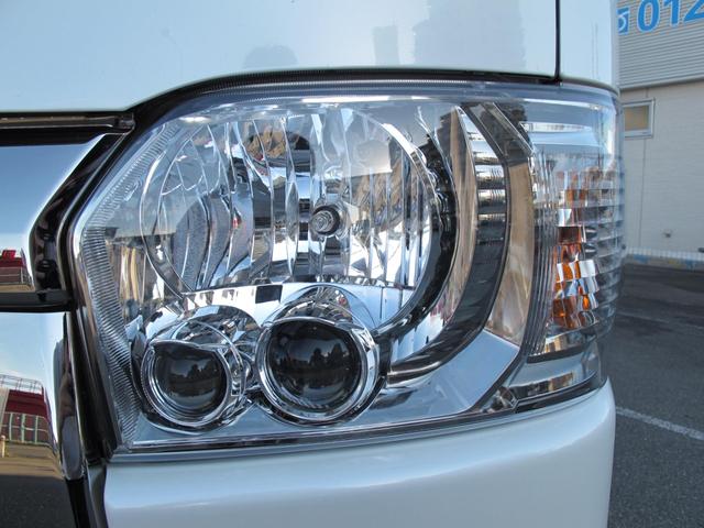 レジアスエースバン スーパーGL ダークプライムII 1オーナー・禁煙・TRDエアロ・両側パワースライドドア・社外ナビ(XF11Z)フルセグTV・Bカメラ・Rコーナーセンサー・衝突軽減・レーンキープ・スマートキー2個・DVD再生可・Bluetooth接続(17枚目)