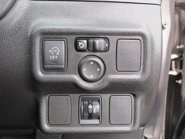 ノート Ｘ　ワンオーナー・バックモニター・純正ナビ／ＭＭ１１３Ｄ－Ｗ・フルセグテレビ・ドライブレコーダー・スマートキー２個・ＥＴＣ・電動格納ミラー・アイドリングストップ（19枚目）