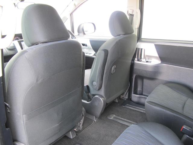 ヴォクシー ZS 社外ナビ(NR-MZ077)フルセグTV・Bカメラ・前後ドラレコ・Bluetooth接続・左側パワースライドドア・電動格納ミラー・ETC・スマートキー・純正16インチアルミホイール(40枚目)