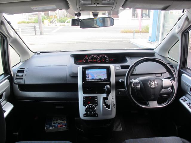 ヴォクシー ZS 社外ナビ(NR-MZ077)フルセグTV・Bカメラ・前後ドラレコ・Bluetooth接続・左側パワースライドドア・電動格納ミラー・ETC・スマートキー・純正16インチアルミホイール(43枚目)