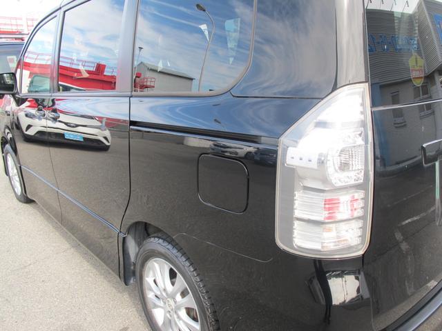 ヴォクシー ZS 社外ナビ(NR-MZ077)フルセグTV・Bカメラ・前後ドラレコ・Bluetooth接続・左側パワースライドドア・電動格納ミラー・ETC・スマートキー・純正16インチアルミホイール(49枚目)