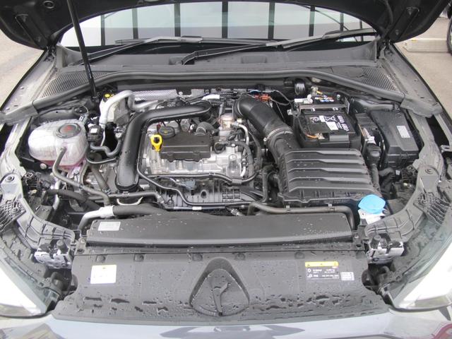 A3 スポーツバック30TFSI ナビゲーションパッケージ・コンビニエンス/アシスタンスパッケージ・バーチャルコックピット・フルセグTV・Bカメラ・パークアシスト・BSM・ETC2.0・レーダークルーズ・衝突軽減・スマートキー2個(16枚目)