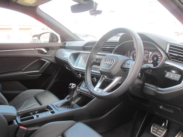 Ｑ３スポーツバック ３５ＴＦＳＩ　Ｓライン　黒革・Ｆ席Ｐシート・シートヒータ・パワーバックドア・コンビニエンス／アシスタンスパッケージ・ブラックスタイリングパッケージ・メーカーナビ・全周囲・スマートキー２個・ＥＴＣ２．０・バーチャルコックピット（22枚目）