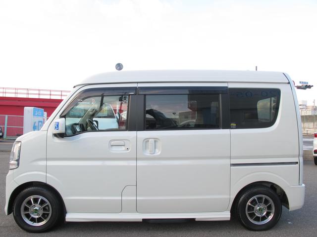 エブリイワゴン 車椅子移動者 分割式リアシート付 電動オートステップ装着車 純正ナビ(CN-RZ765W)フルセグTV・Bカメラ・ドラレコ・Bluetooth接続・衝突軽減システム・左オートステップ・電格ミラー・フォグランプ・ETC・スマートキー・社外12インチアルミホイール(14枚目)