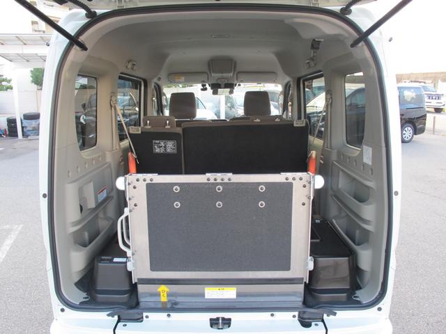 エブリイワゴン 車椅子移動者 分割式リアシート付 電動オートステップ装着車 純正ナビ(CN-RZ765W)フルセグTV・Bカメラ・ドラレコ・Bluetooth接続・衝突軽減システム・左オートステップ・電格ミラー・フォグランプ・ETC・スマートキー・社外12インチアルミホイール(39枚目)
