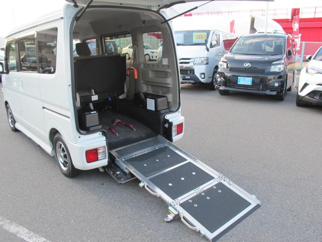 エブリイワゴン 車椅子移動者 分割式リアシート付 電動オートステップ装着車 純正ナビ(CN-RZ765W)フルセグTV・Bカメラ・ドラレコ・Bluetooth接続・衝突軽減システム・左オートステップ・電格ミラー・フォグランプ・ETC・スマートキー・社外12インチアルミホイール(40枚目)