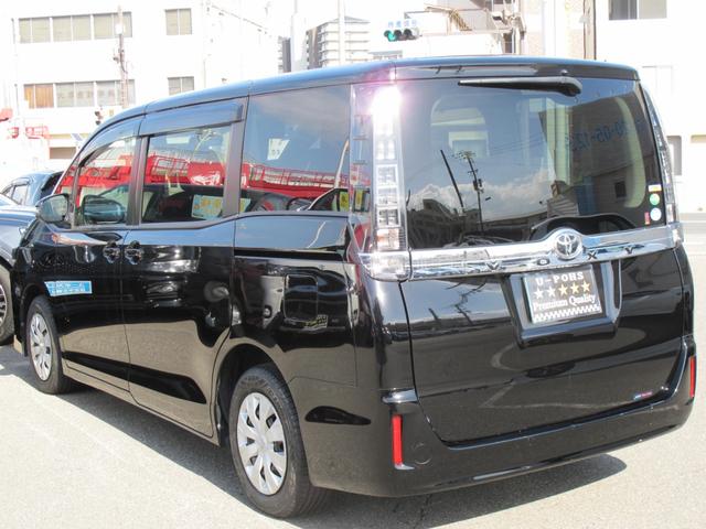 ヴォクシー Ｘ　１オーナー・純正９インチナビ・フルセグＴＶ・Ｂカメラ・Ｂｌｕｅｔｏｏｔｈ接続・１１インチフリップダウンモニター・左側パワースライドドア・アイドリングストップ・電動格納ミラー・ＥＴＣ・スマートキー２個（13枚目）