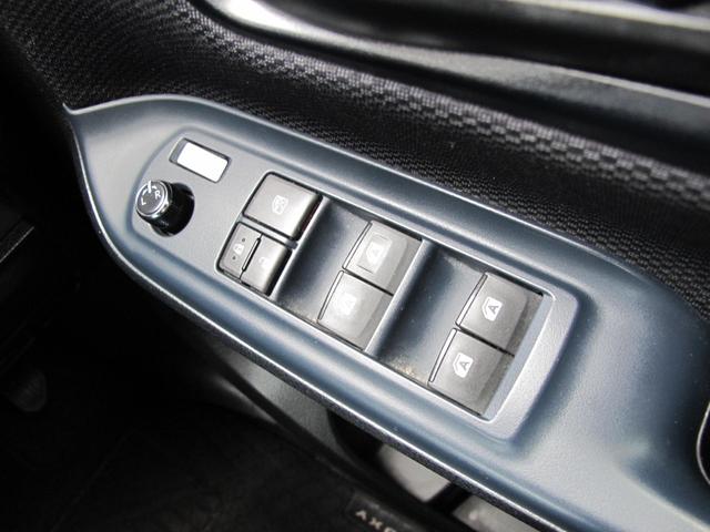 ヴォクシー Ｘ　１オーナー・純正９インチナビ・フルセグＴＶ・Ｂカメラ・Ｂｌｕｅｔｏｏｔｈ接続・１１インチフリップダウンモニター・左側パワースライドドア・アイドリングストップ・電動格納ミラー・ＥＴＣ・スマートキー２個（24枚目）