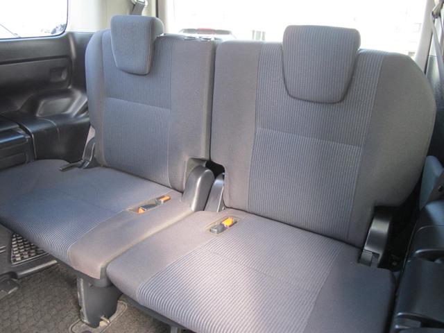 ヴォクシー Ｘ　１オーナー・純正９インチナビ・フルセグＴＶ・Ｂカメラ・Ｂｌｕｅｔｏｏｔｈ接続・１１インチフリップダウンモニター・左側パワースライドドア・アイドリングストップ・電動格納ミラー・ＥＴＣ・スマートキー２個（43枚目）