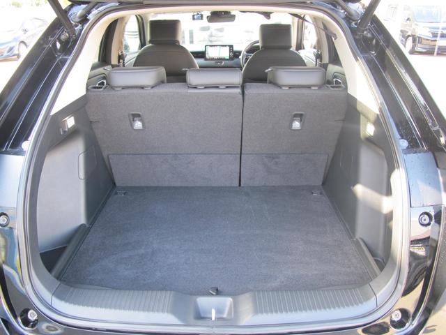 ヴェゼル e:HEV Z 9インチホンダコネクトナビ・フルセグTV・Bカメラ・後退出庫サポート・衝突軽減・レーンキープ・レーダークルーズ・シートヒーター・パワーバックドア・ワイヤレス充電・コンビシート・スマートキー2個(42枚目)